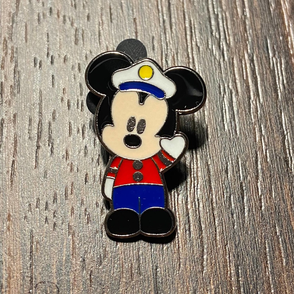 Disney Park Cruise Lines Captain Mickey Sailor International Enamel Pin